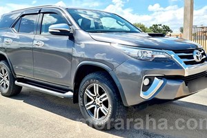 TOYOTA FORTUNER 