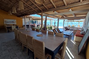 Hôtel–Restaurant d’Exception en Bord de Mer  12 Bungalows - à Anakao, Toliara Madagascar