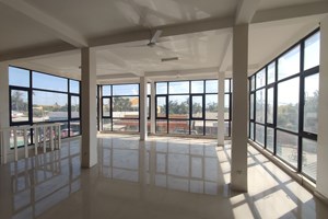 A LOUER- Local commercial/Bureaux 150m2 visibilité inédite Tuléar Madagascar