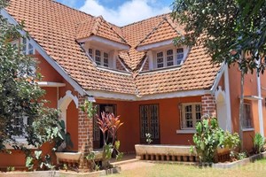 VILLA AHOFA TANETIBE IVATO ANTANANARIVO 